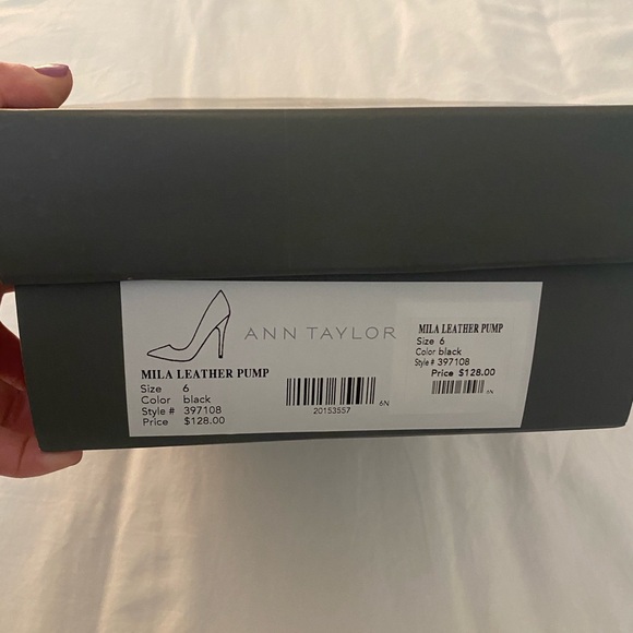 Ann Taylor Mila Leather Pumps - Picture 3 of 10